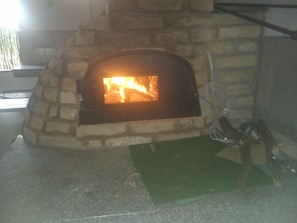 Fireplace - Pansion Ivan, Sućuraj (Sucuraj)