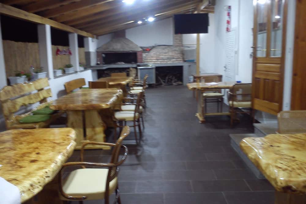 Pansion Ivan Sućuraj