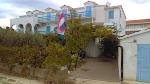Studio, Accessible, Smoking | Property entrance - Pansion Ivan Sućuraj (Sucuraj)
