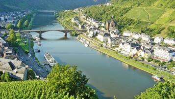 Leilighet, 2 soverom, terrasse | Eksteriør