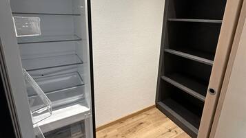 Apartemen Deluks, 2 kamar tidur, 2 kamar mandi | Dapur pribadi | Mesin pembuat kopi/teh