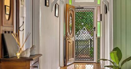 Ambiente Cottage - Pet and Family Friendly.