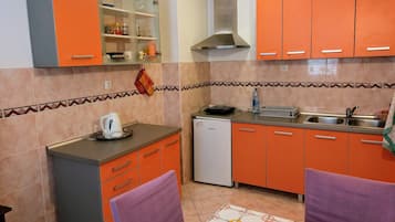 Shared Dormitory, 1 Bedroom, Smoking | Interior