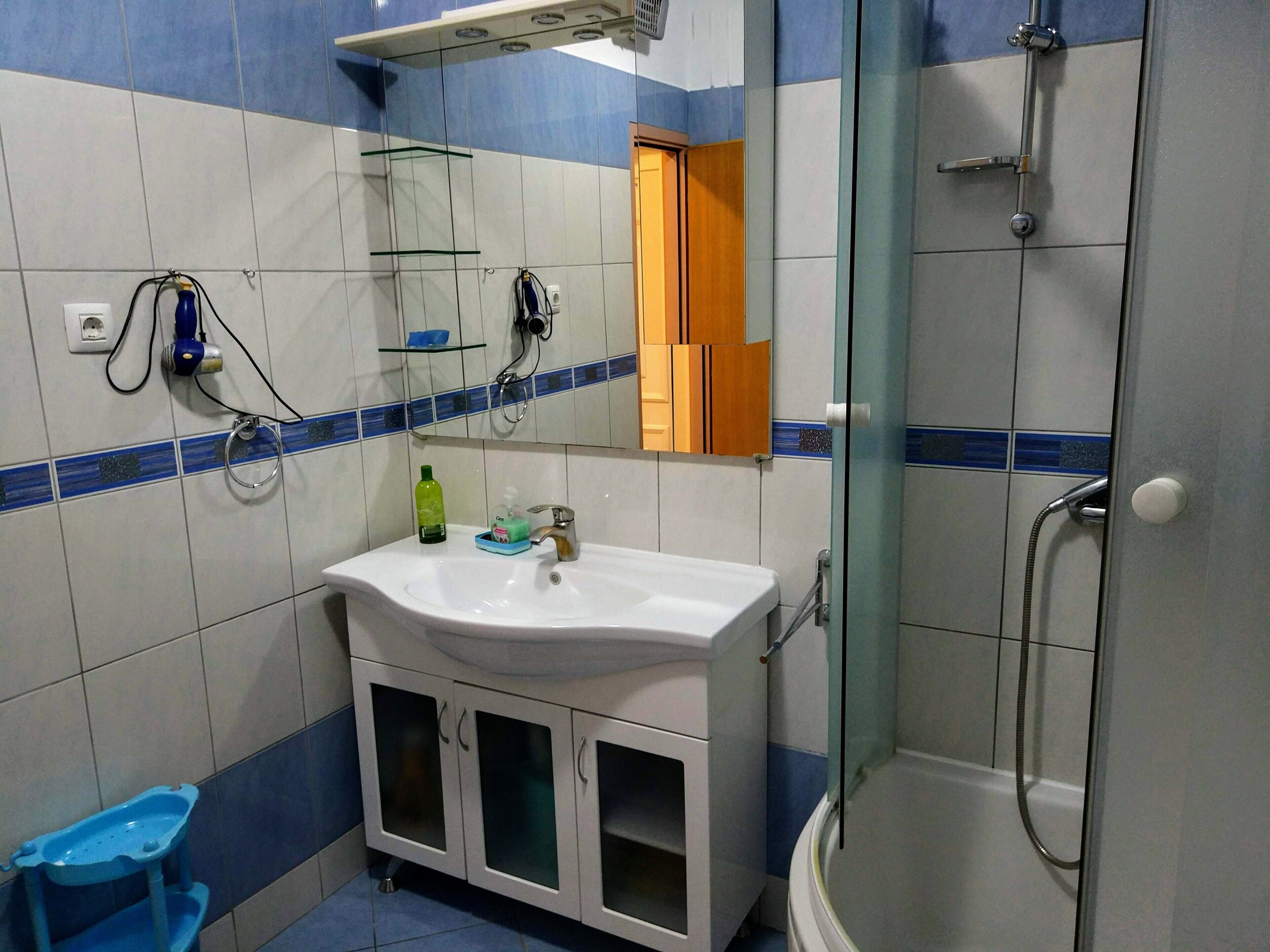 Slaapzaal, 1 slaapkamer, roken | Badkamer