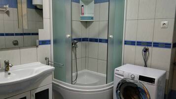 Gemeinsamer Schlafsaal, 1 Schlafzimmer, Raucher | Badezimmer