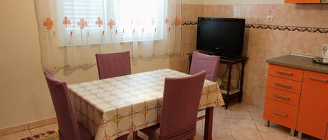 Dormitorio compartido, 1 habitación, para fumadores | Interior