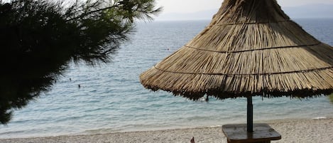 Room, 1 Bedroom, Smoking, Balcony | Beach
