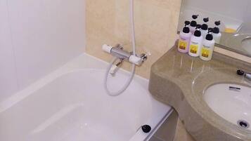 Bồn tắm và buồng tắm vòi sen riêng, bồn tắm ngâm