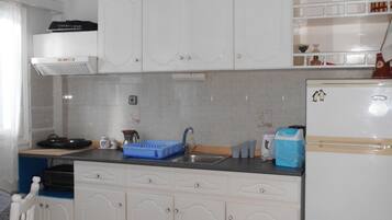 Departamento, 1 habitación, balcón, vista al jardín | Interior