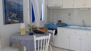 Interior - Meltemia Studio Samos No6 Pefkos (Samos)