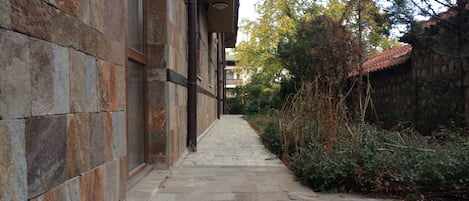 Appartement, 1 chambre, balcon | Enceinte de l’hébergement