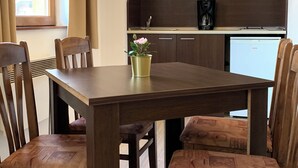 Apartment, 1 Bedroom, Balcony | Dining - Banderitsa Studio Bansko 1 (Bansko)