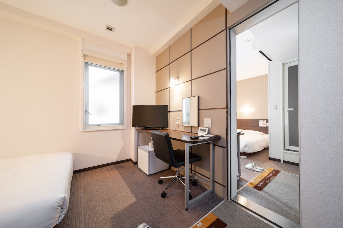 connecting room | 1 bedroom, free wifi, bed sheets