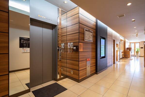 Lift - Super Hotel JR Fujiekimae Kinenkan (Fuji)