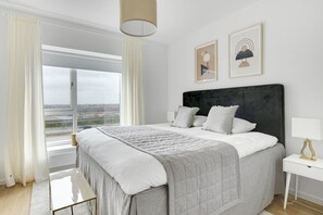 Apartamento, 3 quartos, sacada, vista para a cidade