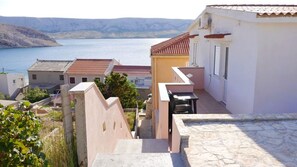 Exterior - Cosy Apartment With sea View and 1 Bedroom (Novalja)