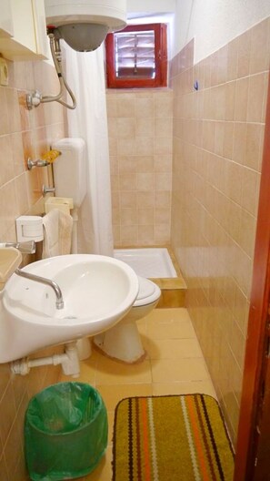 Apartamento, 1 quarto, para fumantes, sacada | Banheiro