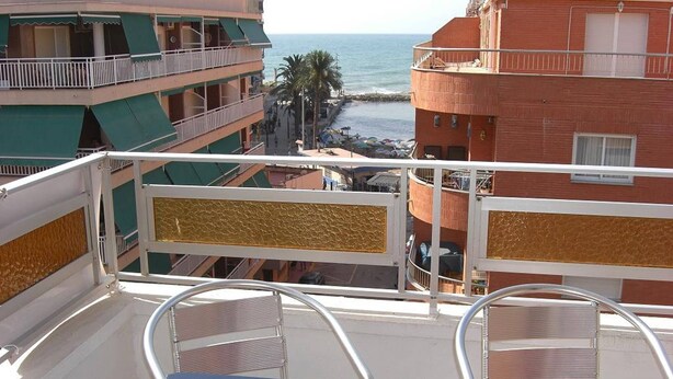 Property grounds - Tipical Spanish Appartment Near the Beach, top Floor (Torrevieja)