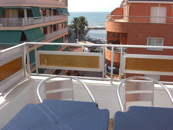 Property grounds - Tipical Spanish Appartment Near the Beach, top Floor (Torrevieja)