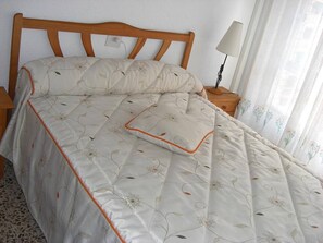 3 bedrooms - Tipical Spanish Appartment Near the Beach, top Floor (Torrevieja)