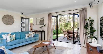 Byron at Clarkes - location perfection! Walk everywhere