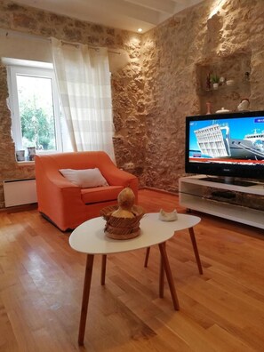 House, 3 Bedrooms, Smoking, Balcony | Interior - Vacation House Dunja (Runovici)
