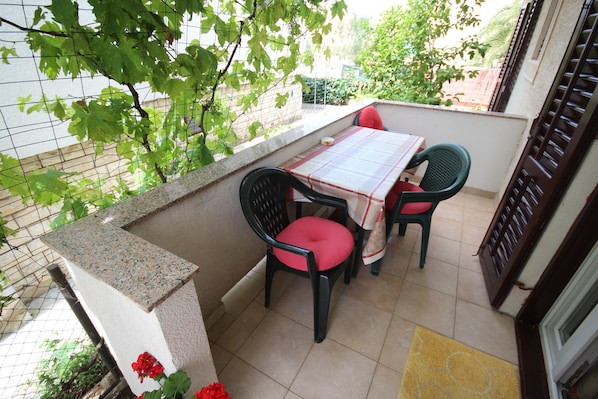Appartement, 1 chambre, terrasse, vue sur le jardin | Extérieur