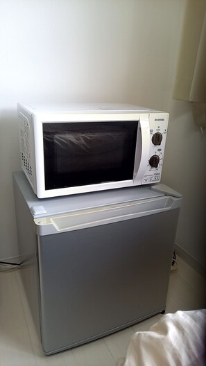 Appartement (D) | Cuisine privée | Réfrigérateur, four à micro-ondes, surface de cuisson