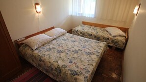 Huoneisto, 2 makuuhuonetta, parveke | 2 makuuhuonetta, vuodevaatteet