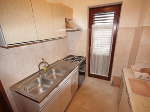 Apartment, 2 Bedrooms, Balcony | Interior