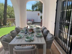 Outdoor dining