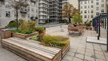 Apartment, 3 Bedrooms, City View | Children's area