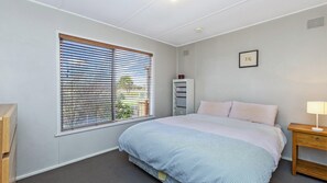 3 bedrooms, WiFi, bed sheets - Willan - 43 Powling Street (Port Fairy)