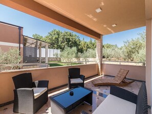 Luxury Villa, Private Pool | Balcony - Luxury Villa Maxima (Marcana)