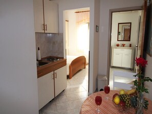 Apartment, 1 Bedroom, Smoking, Balcony | Interior