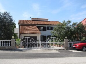 Apartment, 3 Schlafzimmer, Balkon, Gartenblick | Eingangsbereich