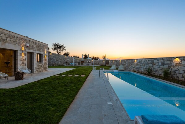 Outdoor pool, sun loungers