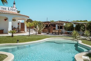 Piscina all'aperto