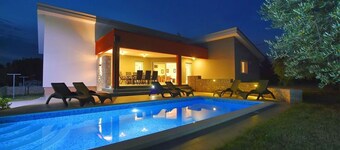 Luxury villa Maya