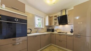 Villa, 6 Bedrooms, Private Pool, Pool View | Interior - Luxury Experience in Villa Kacana With Heated Pool (Vodnjan)