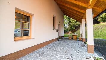 House (Four Bedroom House) | Terrace/patio