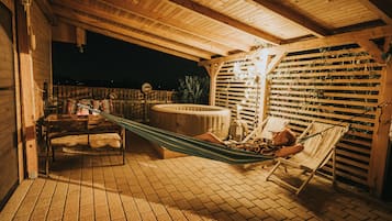 House (Two bedroom Cottage) | Terrace/patio