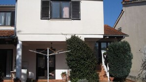 Apartment, 3 Bedrooms, Balcony, City View | Front of property - Cozy Apartment Dijana (Pula)