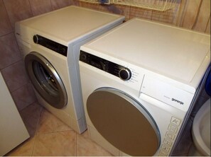 Leilighet, 3 soverom, balkong, byutsikt | Innvendig