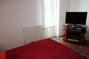 Apartment, 1 Bedroom, Smoking, Balcony