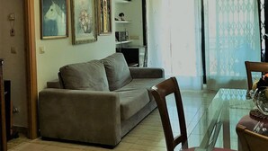 Living room - Apartment Near the Beach With Large Terrace (Lloret de Mar)