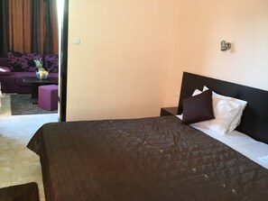 Room, 1 Bedroom, Smoking, Refrigerator | 1 bedroom, bed sheets - Salt Lake Aparthotel (Pomorie)