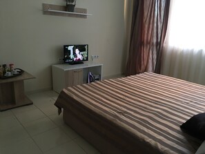 Room, 1 Bedroom, Smoking, Refrigerator | 1 bedroom, iron/ironing board, bed sheets - Apart Hotel Salt Lake (Pomorie)