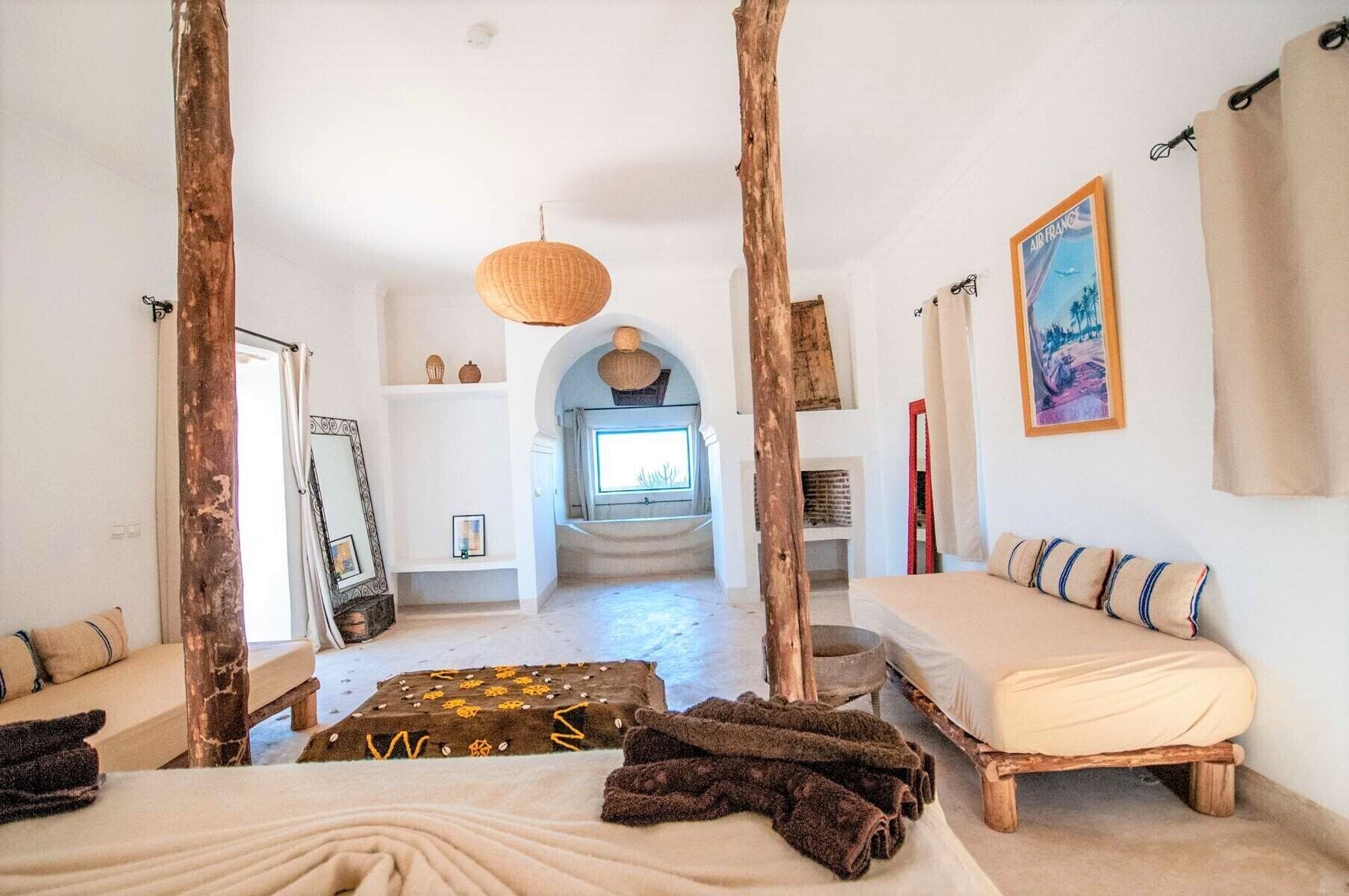 7 bedrooms, free WiFi, bed sheets