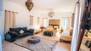 7 Schlafzimmer, kostenloses WLAN, Bettwäsche